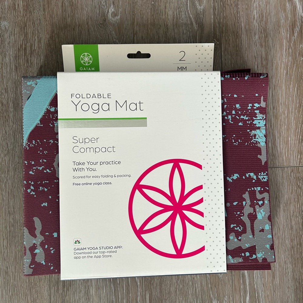GAIAM Travel Yoga Mat - Burgundy and Light Blue